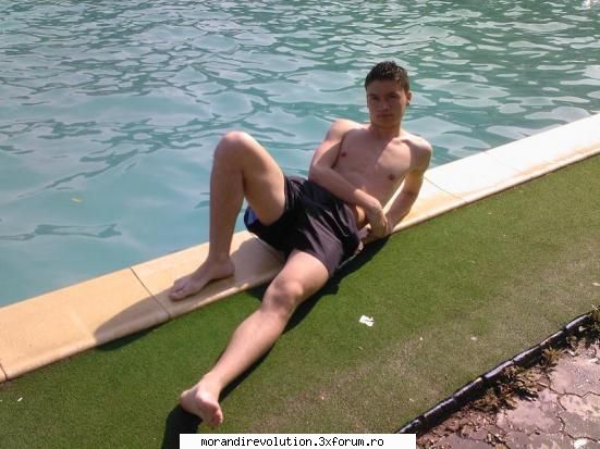 poze membrii forumului mai timp asa ceva...... Admin