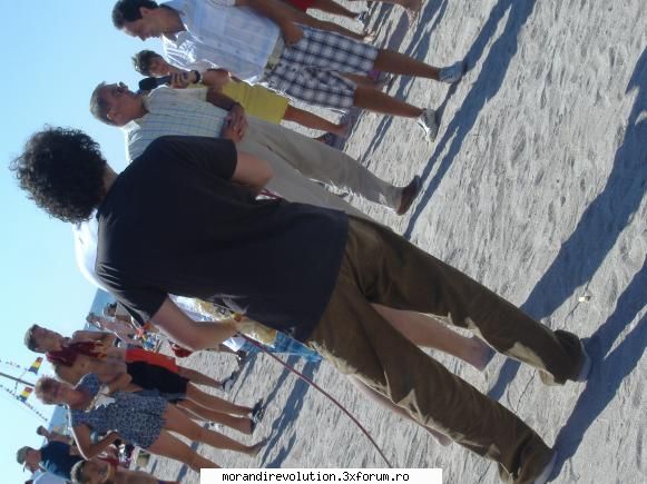 spatele lui moga:)) galerie foto