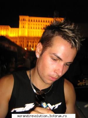 news.::. lanseaza akm septembrie lunii       [/img]