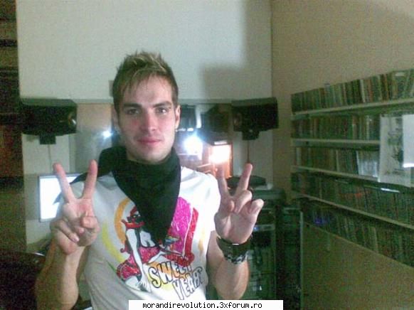 angels melodie care readuce sperantza pacea lasa pare violenta partea negativa din noi....