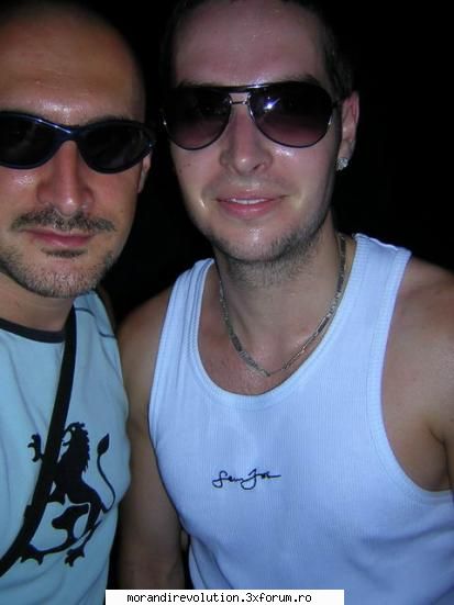 galerie foto imi plac ochelarii astia