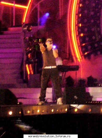 galerie foto nu`i clara poza k`i luat canta crazy world