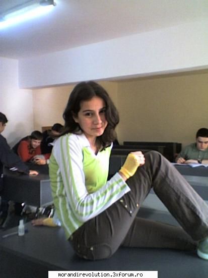 poze membrii forumului eu...doar eu..:p:p