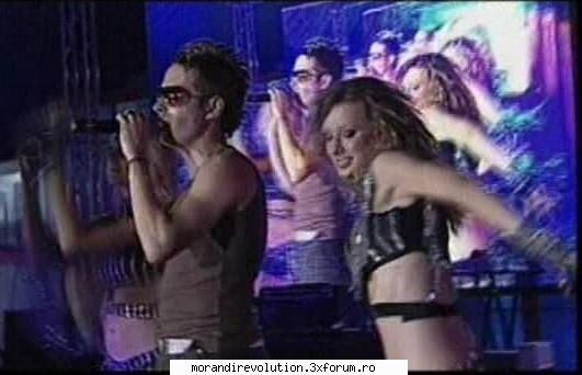 Anda (a parasit trupa) - roxy - Dansatoarele
