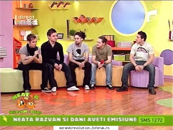 am vazut doar cateva minute adica mai exact vreo 2 am patru poze             : prima aparitii t.v