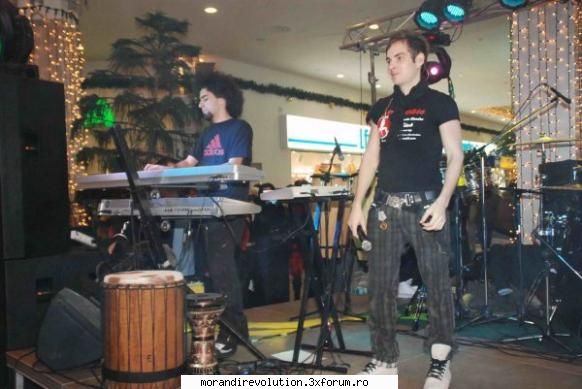 Galerie Foto - a fost foarte fain la concert....numa k a durat - Andrei Ropcea Tefas