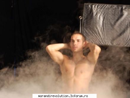 cel mai sexyyyy :nod:  :nod:  :nebun:  :nebun:  :d  :d galerie foto