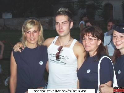 Galerie Foto - esti nebuuun o trimit si eu pe mamaie sa faca - Andrei Ropcea Tefas
