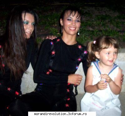 Galerie Foto - ce grija au ele de copii mici - Dansatoarele