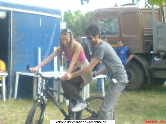 Galerie Foto - Iulian - Nu e prea clara..dar sper sa va plaka..;)) o - Arhiva