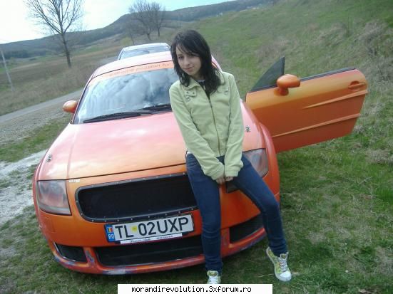mi-am tras masinaaa =)) :x:x:x hai mai puneti si voi;;) poze cu membrii forumului