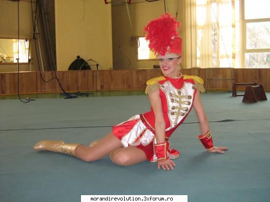 Ruxandra - Ruxxik la circ..sper sa va placa :) - Dansatoarele