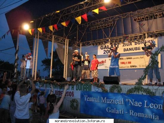 SIMPLU - trupa Simplu este formata din Piticu', Omu Negru - Bands