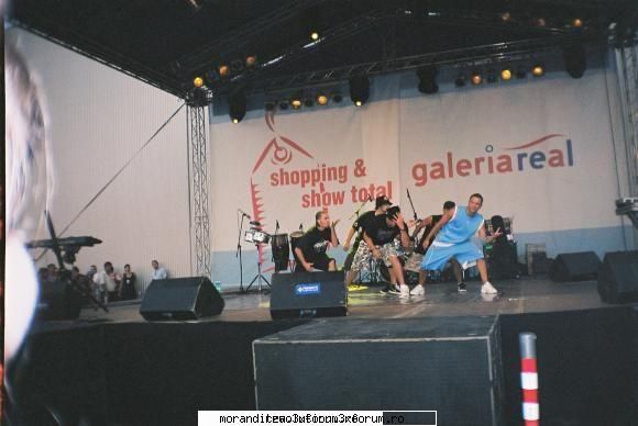 SIMPLU - iata niste poze de la concertul cu simplu tot de - Bands